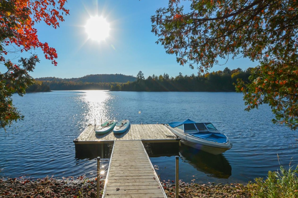 A true haven of peace Waterfront in Nominingue