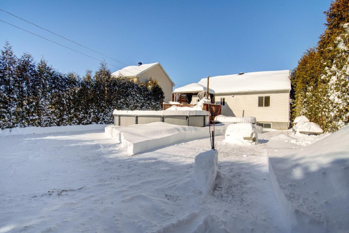 Nice house meticulously maintained in L'Assomption