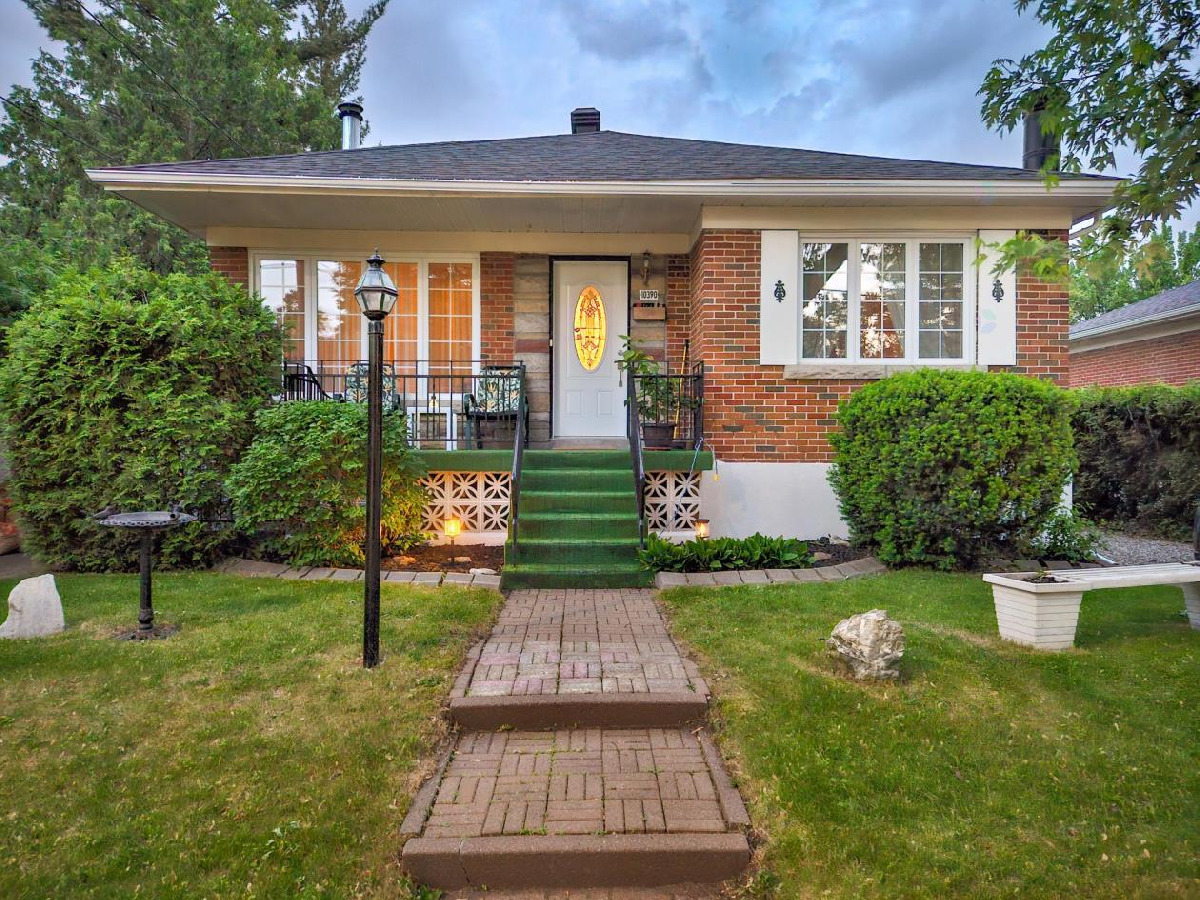 Belle maison - Possibilité Inter/bachelor Ahuntsic (1) Belle maison - Possibilité Inter/bachelor Ahuntsic