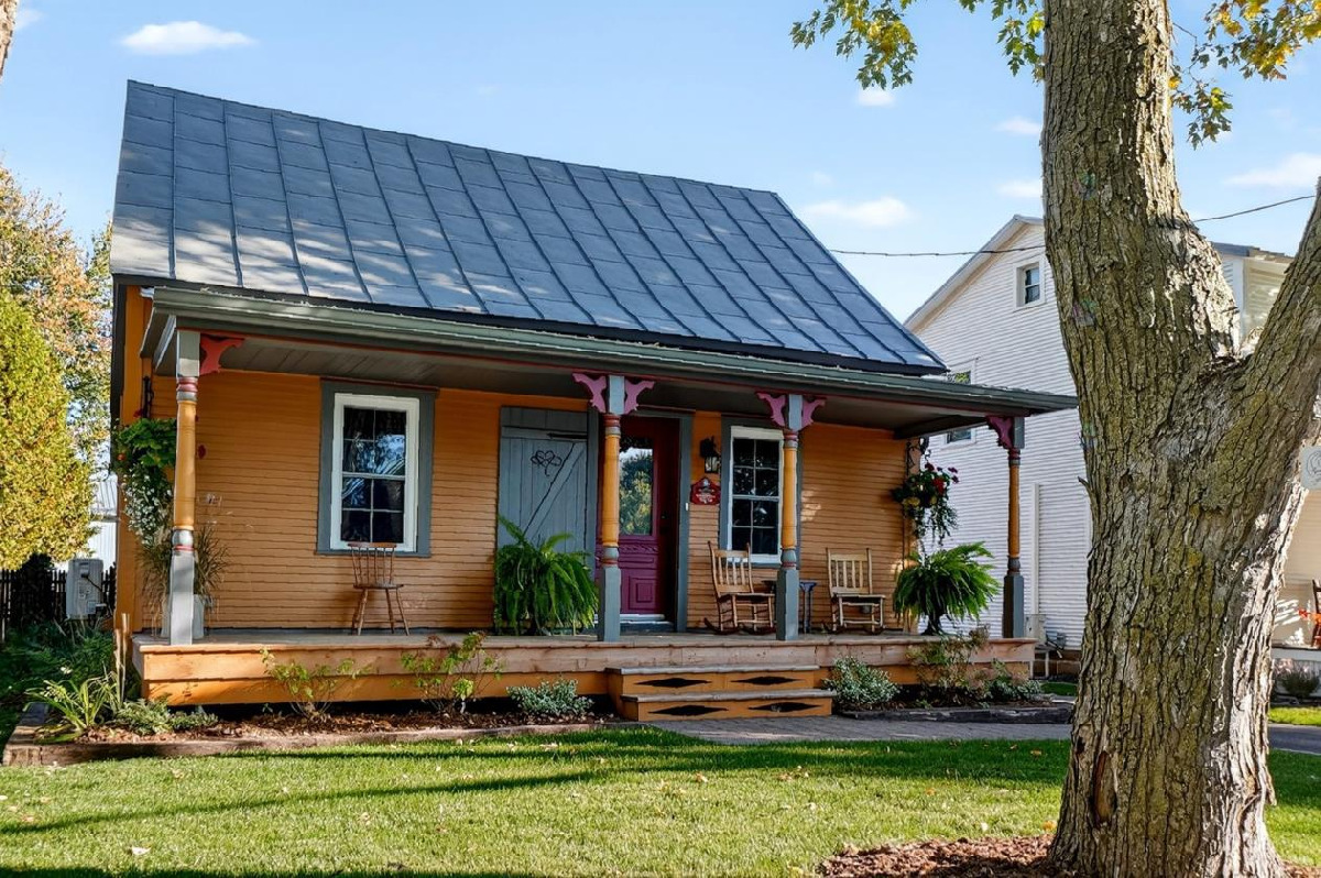 Maison centenaire 1900 restaurée avec souci du détail (1) Maison centenaire 1900 restaurée avec souci du détail