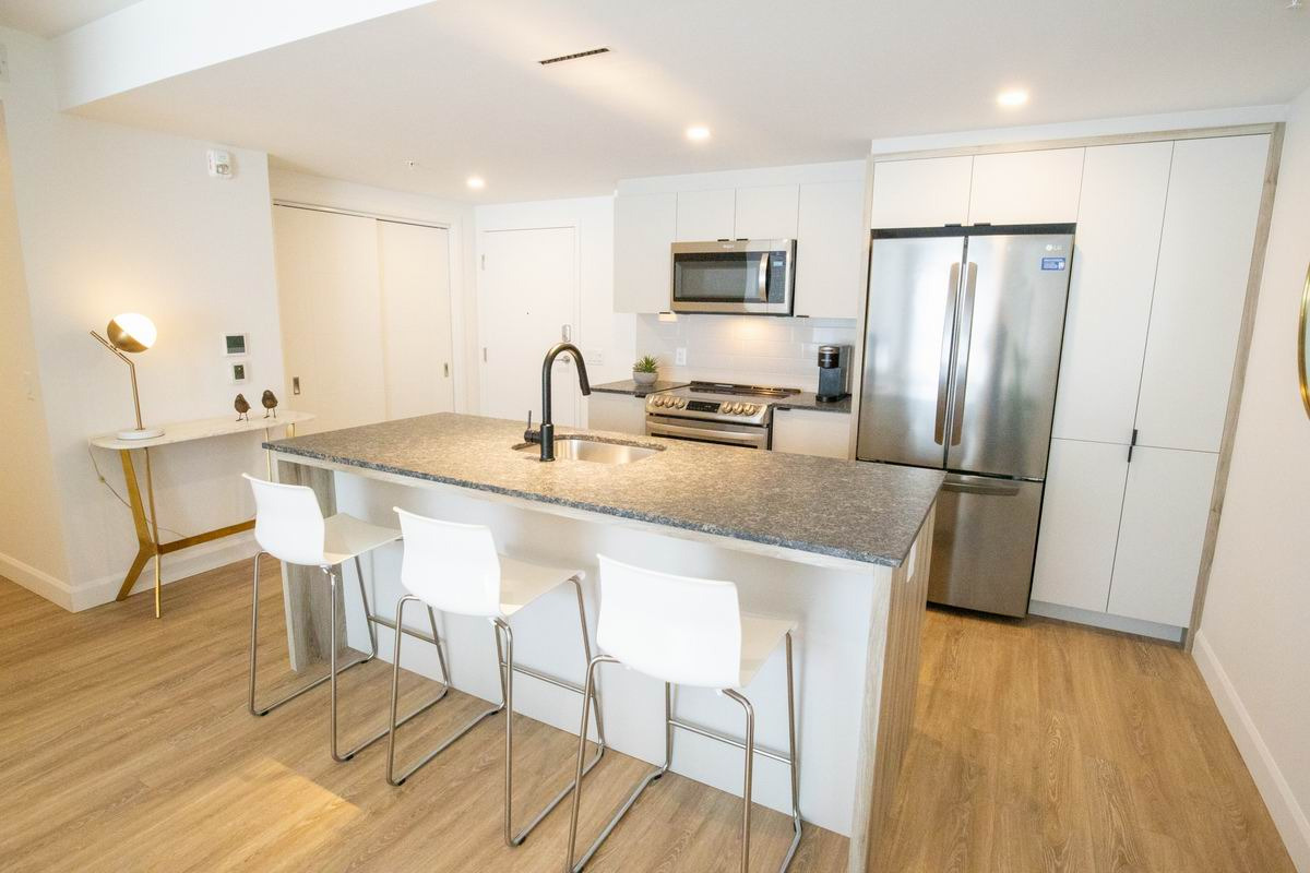 Condo 4 1/2 au Divin à Beauport Rien à payer avant juin * (01-copie) Condo 4 1/2 au Divin à Beauport Rien à payer avant juin *