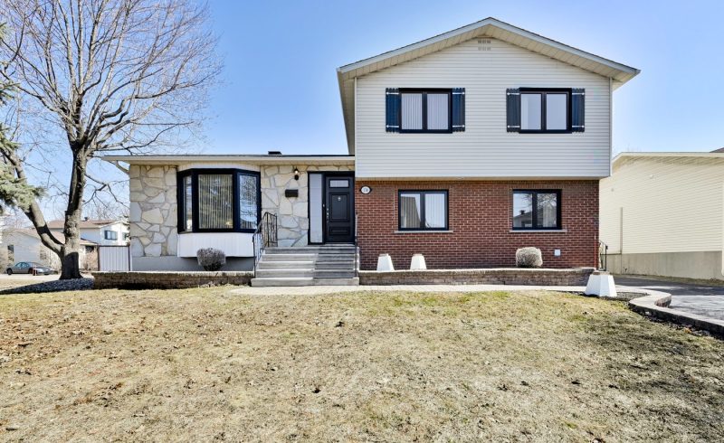 Maison IMPECCABLE, mobilité réduite friendly, à Boucherville (1) Maison IMPECCABLE, mobilité réduite friendly, à Boucherville