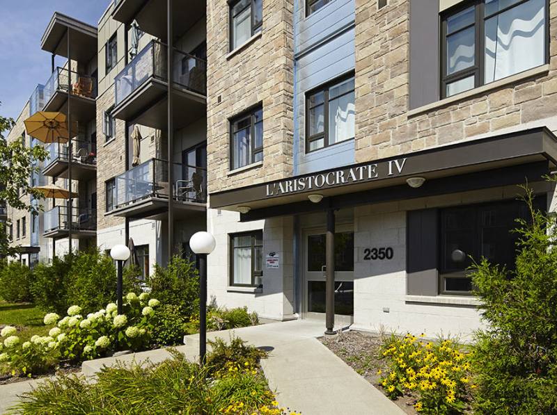 Grand condo 5 1/2 - 2 mois gratuits* Lebourgneuf (01) Grand condo 5 1/2 - 2 mois gratuits* Lebourgneuf